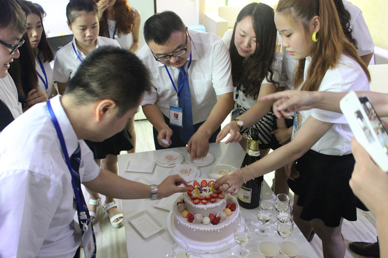  攜手同行，感謝有你——新思路裝飾11周年慶典